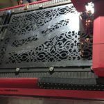 מכונת חיתוך לייזר למשרבייה