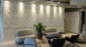 משרביית עץ לחדר המתנה