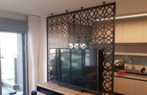 משרביה ממתכת לסלון