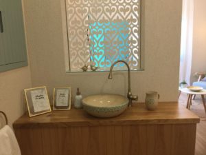 משרביה בחלון