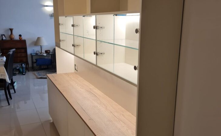 נגרות בהתאמה אישית לעסקים: כשהעיצוב פוגש פונקציונליות